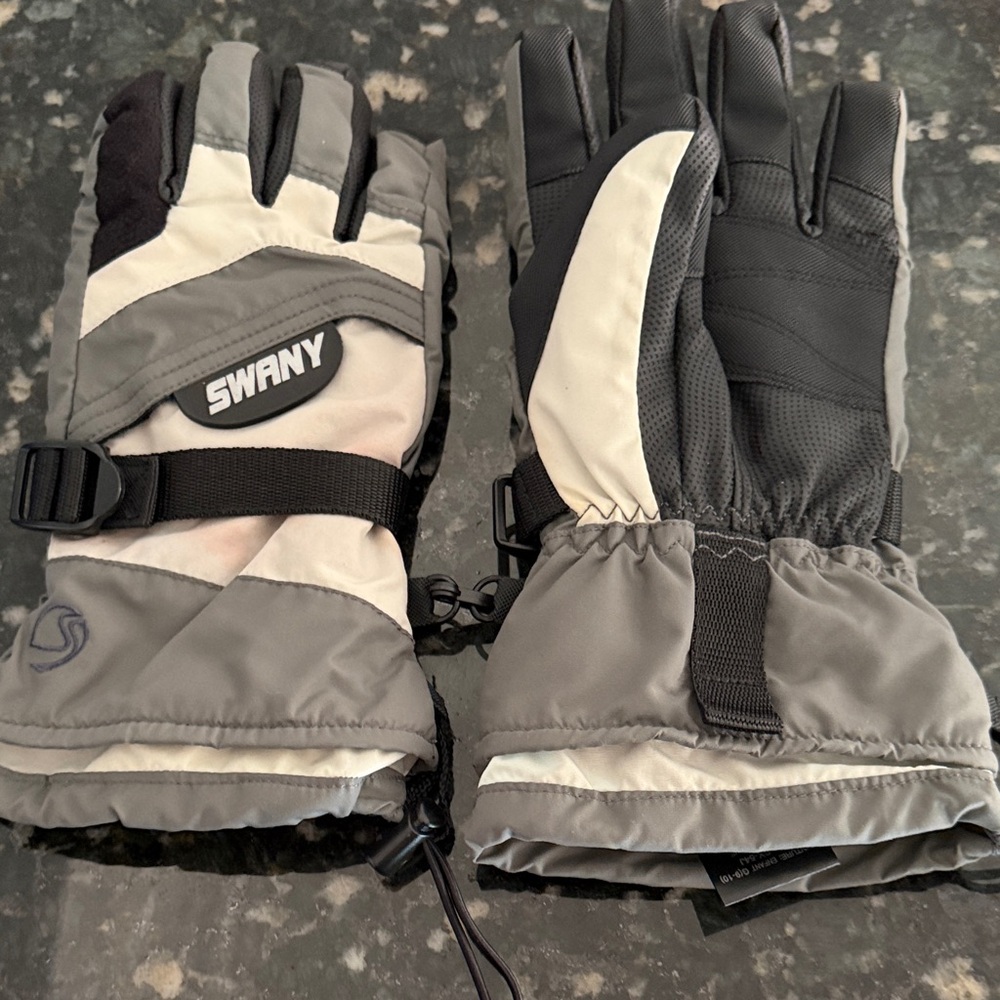 Swany Kids Mittens - Black and Gray - Picture 3 of 3